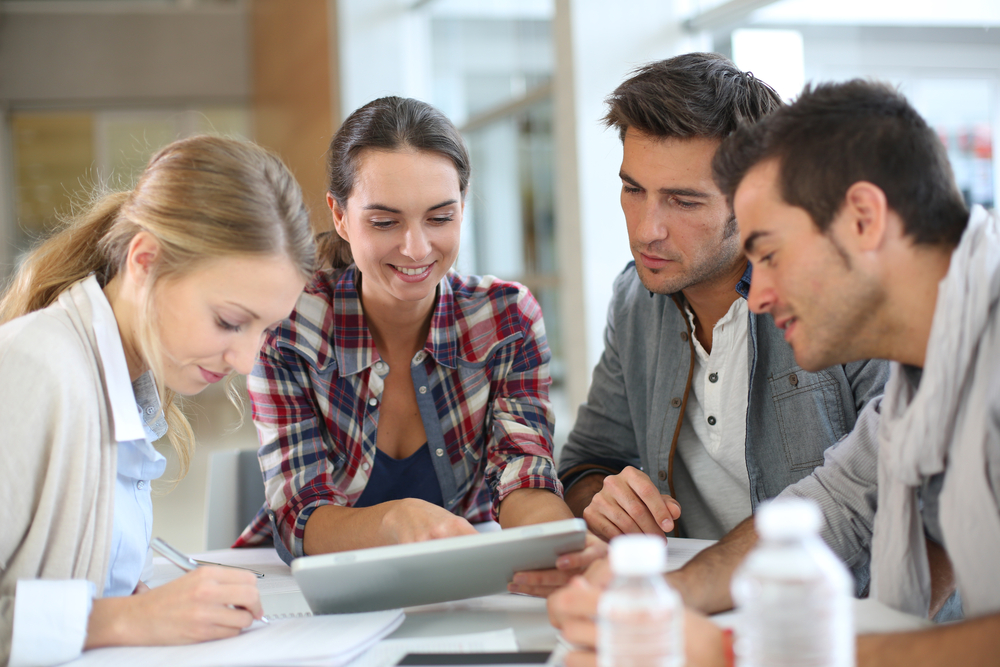 people working on a busines meeting